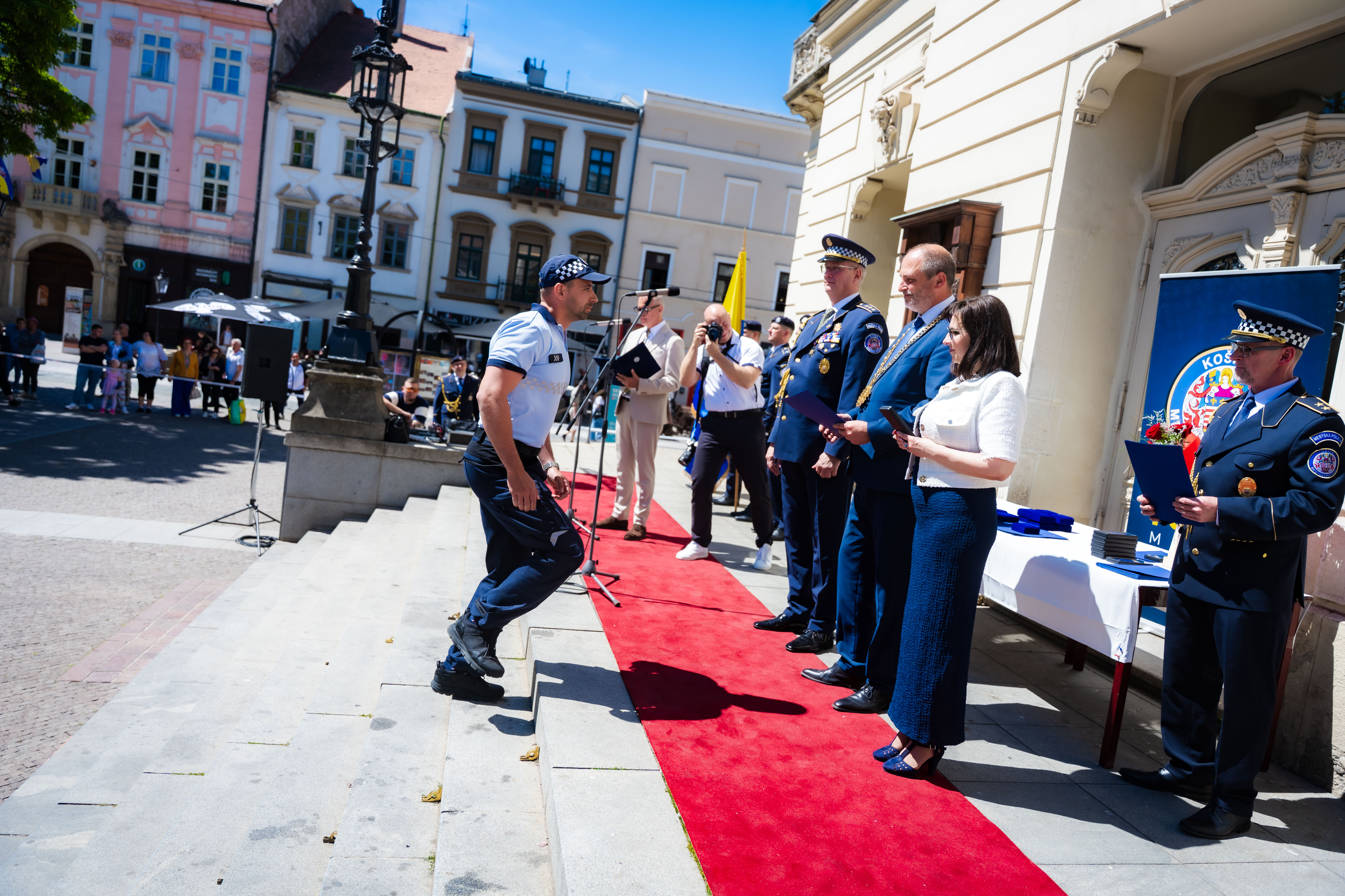 Slavnostne ocenovanie prislusnikov Mestskej policie mesta Kosice -1-84